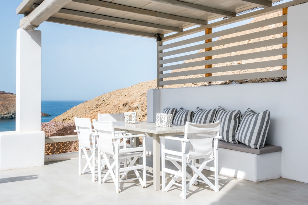 Sea Rock & Sky Private Residence