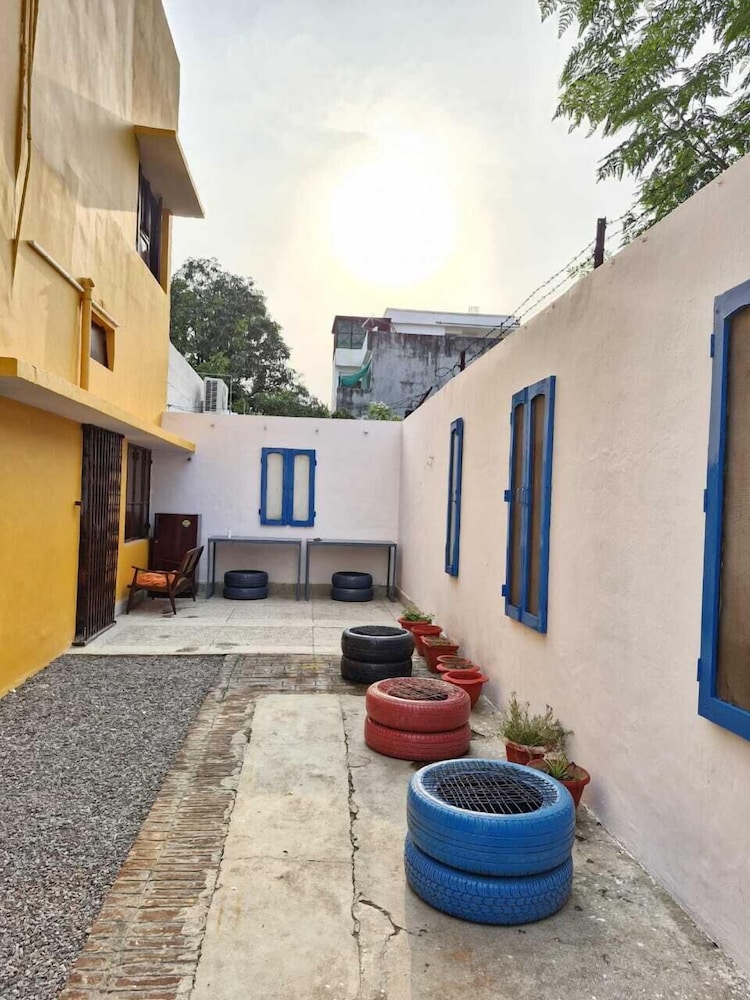 TNC Lucknow by The Nomad Cave Hostel