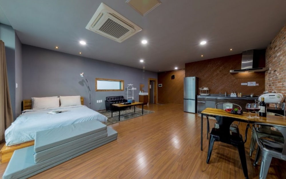 Hapcheon Modern Rikeom Pension view 2
