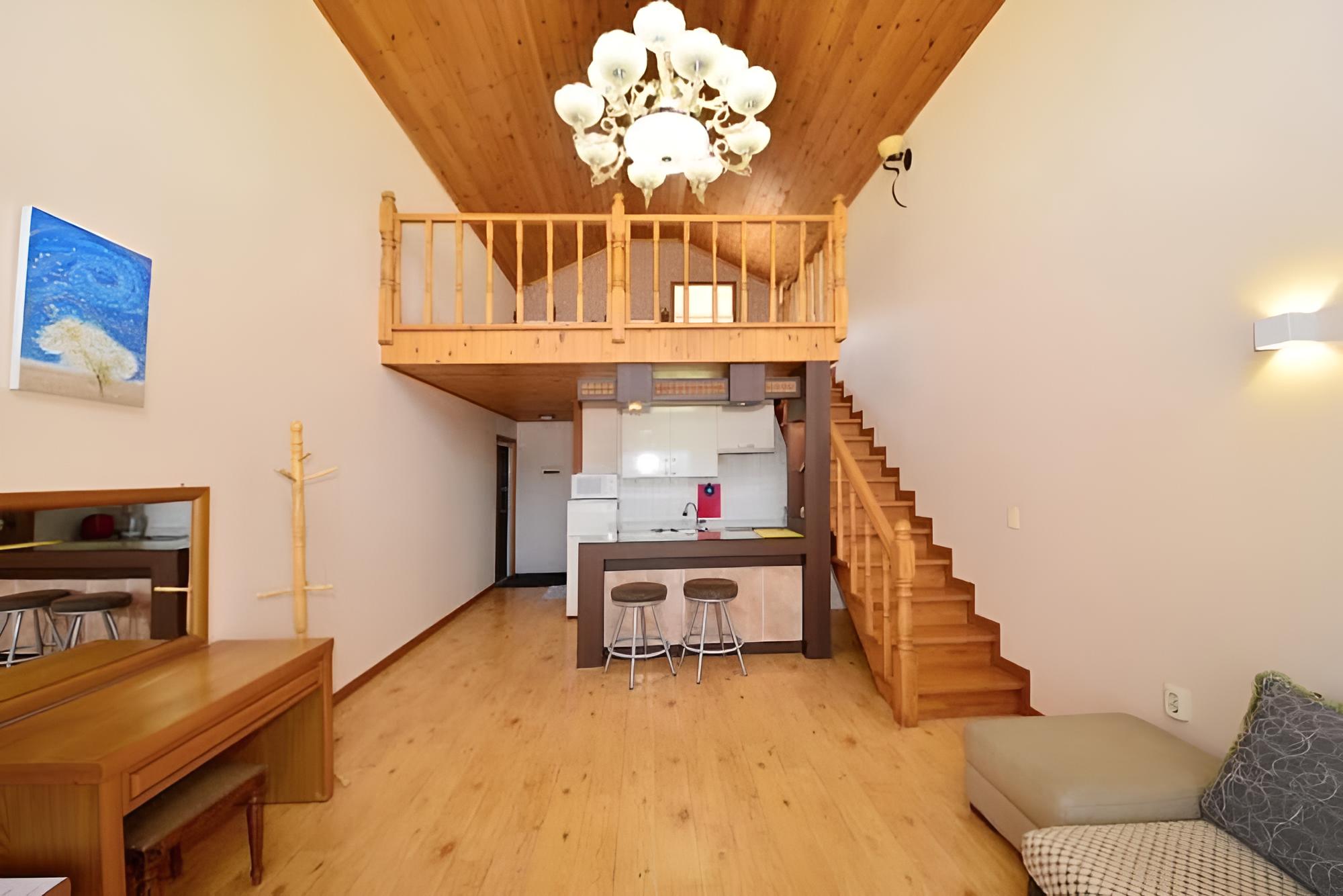 Yangyang Amigas Pension view 4