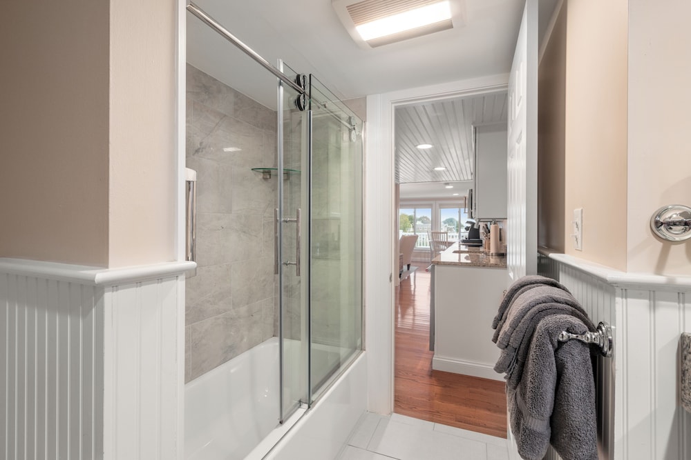 Guest House Suites