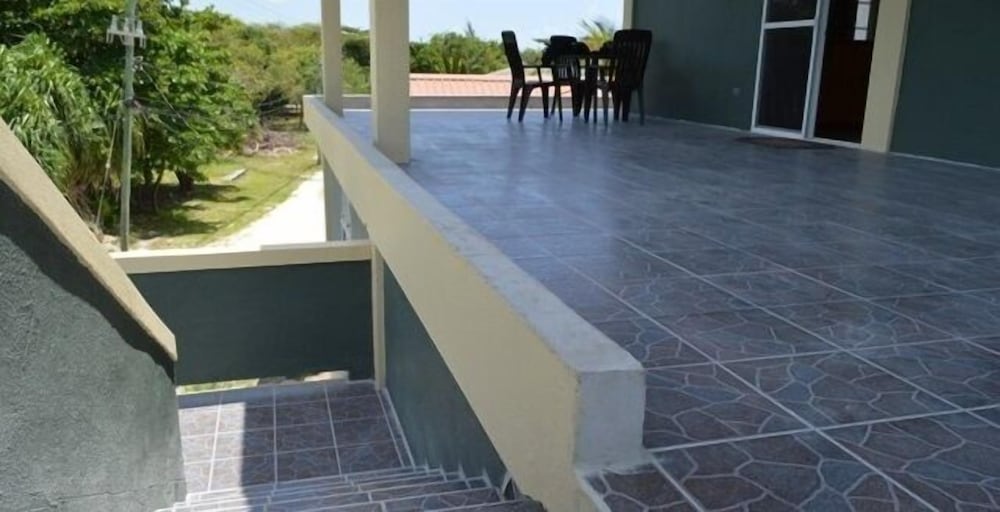 Sea Pearl Vacation Suites