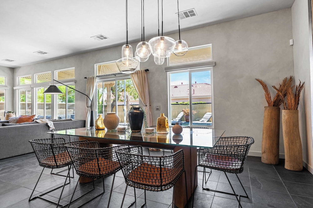Designer Desert Oasis w/ Pool, Hot Tub, Outdoor Lounge The Riley by Avantstay