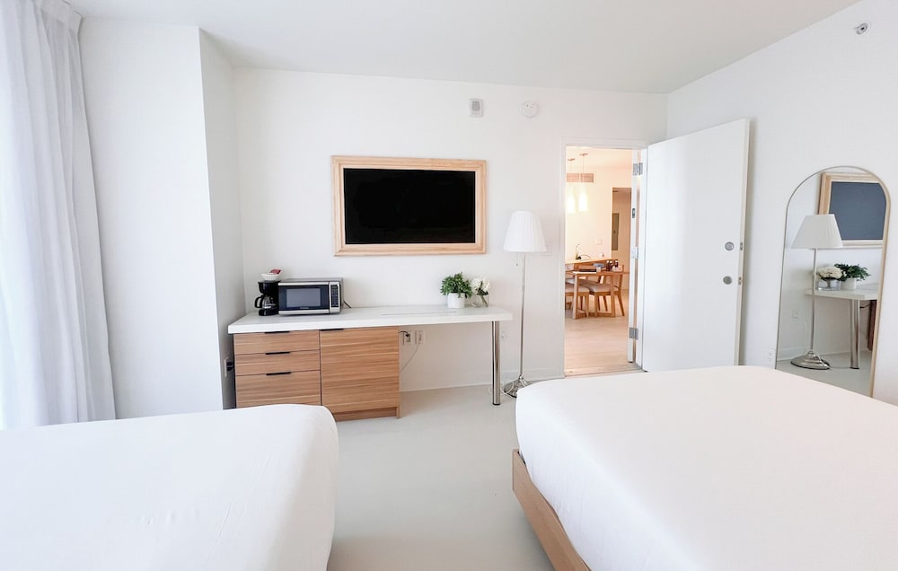 Luxury Ocean Views Apt 1208