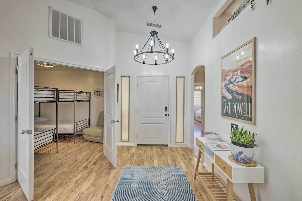 Page Vacations - Modern Page Retreat w/ View, 9 Mi to Wahweap Beach - Property Image 5