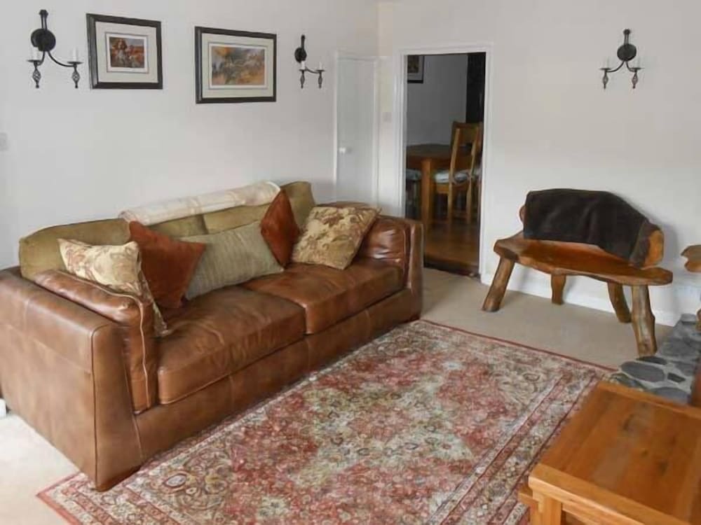 Yelverton Vacations - Tuckermarsh Quay River Cottage 2 - Property Image 3