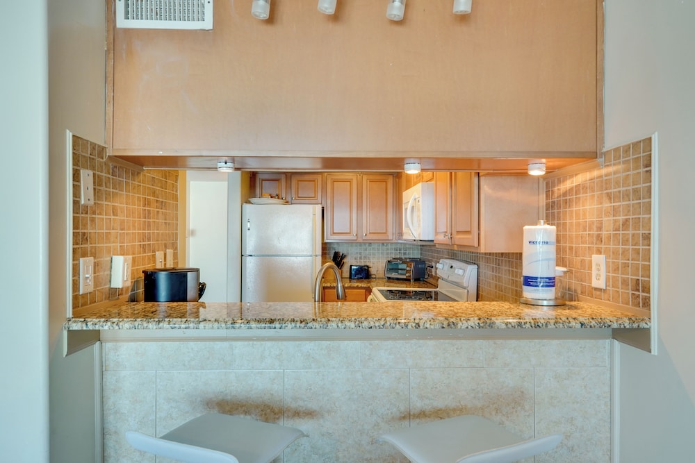 Oceanfront PCB Condo: Steps to Private Beach!