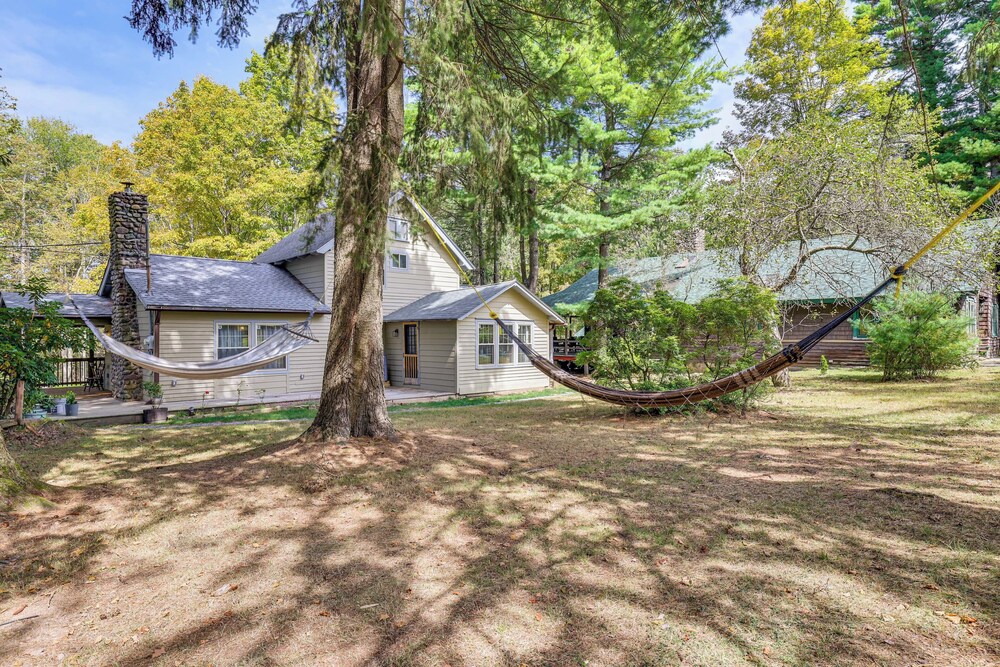 Ski, Swim, Relax: Old-fashioned Poconos Getaway