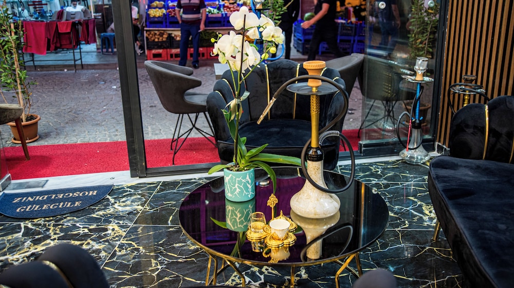 By Historial Hotel - Image 22