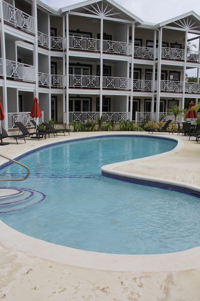 Lantana Resort