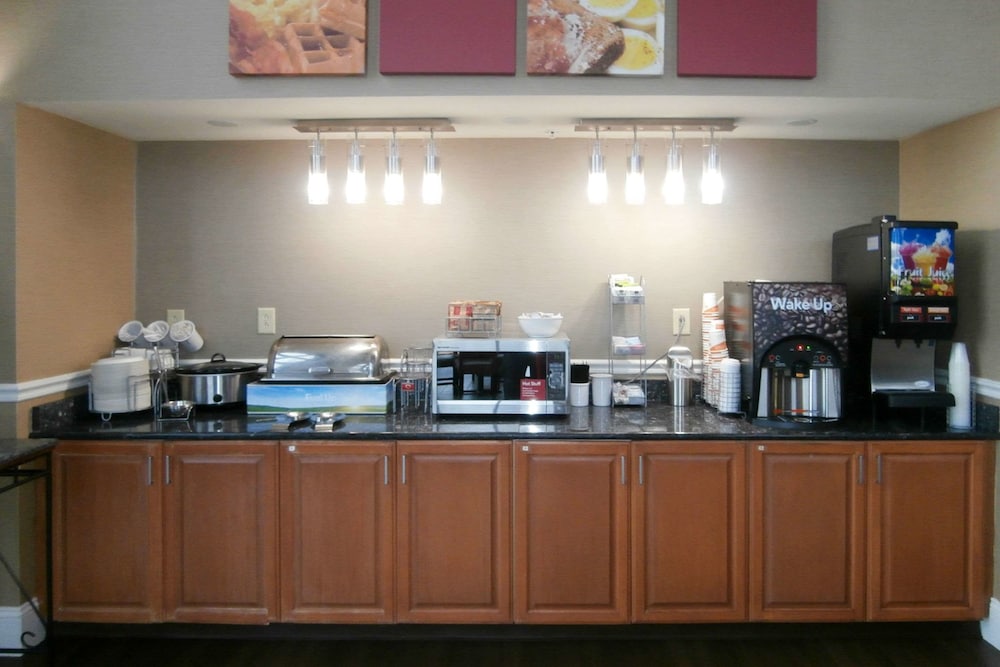 Smyrna Vacations - Comfort Suites Smyrna - Property Image 8