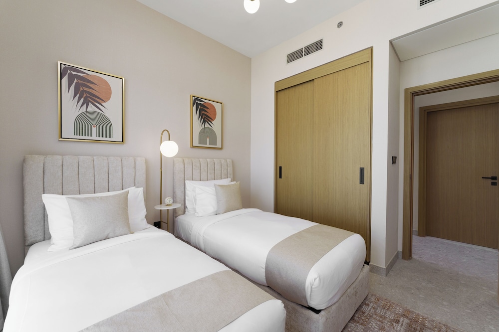 Maison Privee - Tranquil Living with Golf Course Vws in Dubai Hills