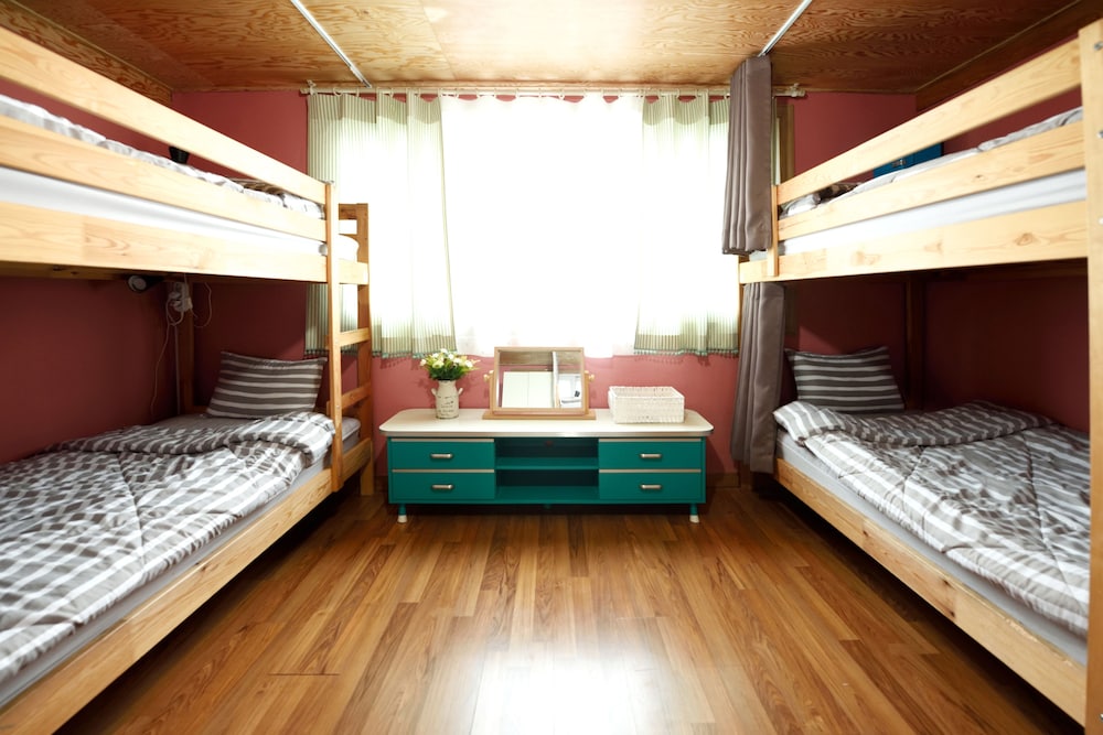 The One Hostel