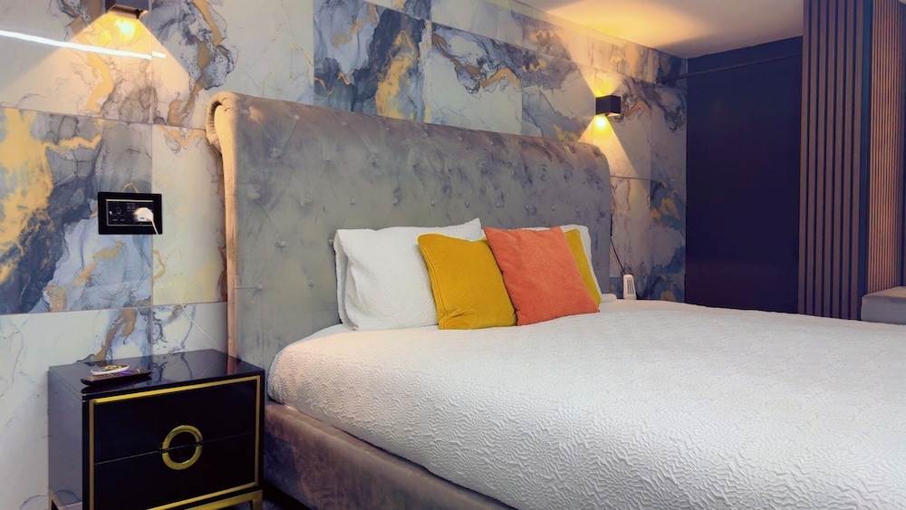 1-bed Apartment - Sleeps 2, Wifi & Central