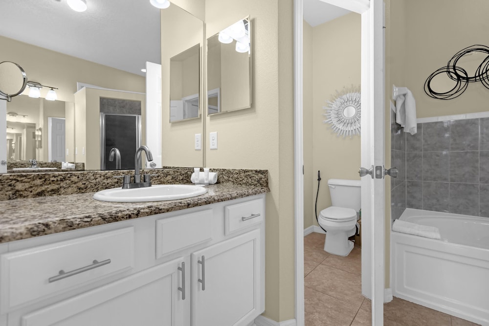 Upstay: Crystal Cove Resort Villa w/ Pool & Games