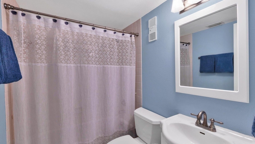 Quiet Condo Near Downtown Punta Gorda 2 Bedroom Condo