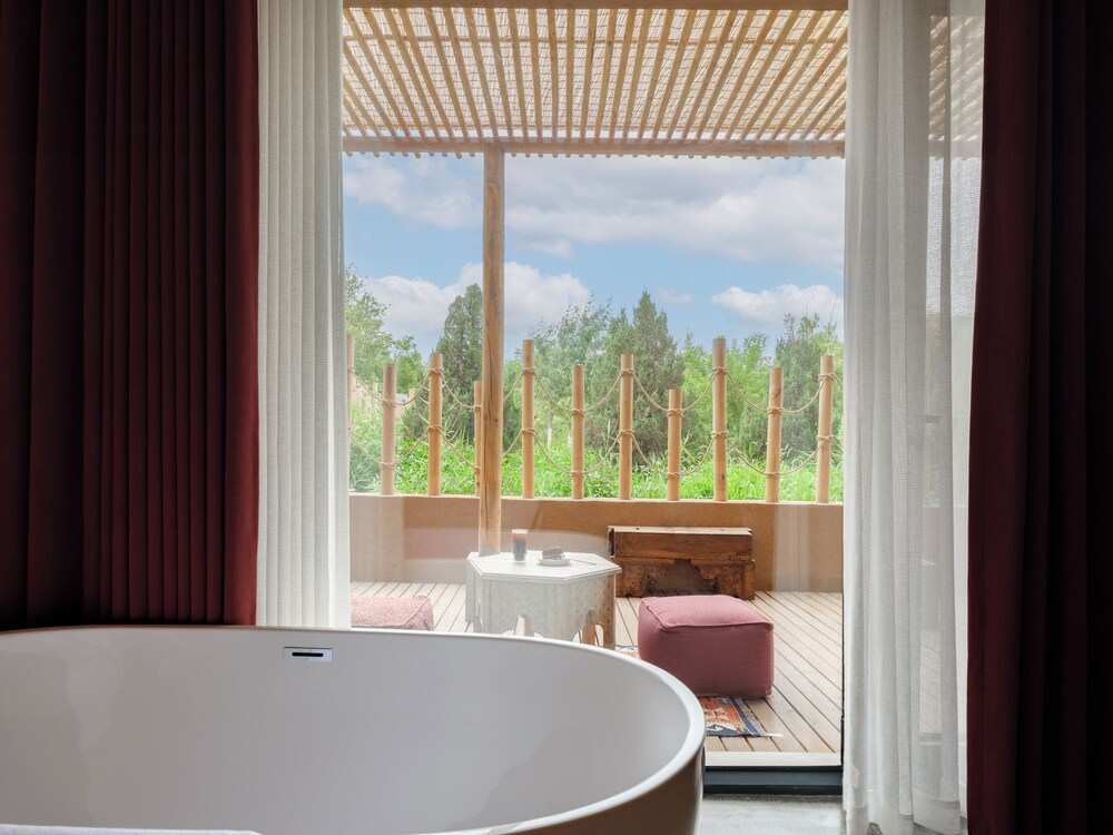 Rizamat Manor Bed&Breakfast