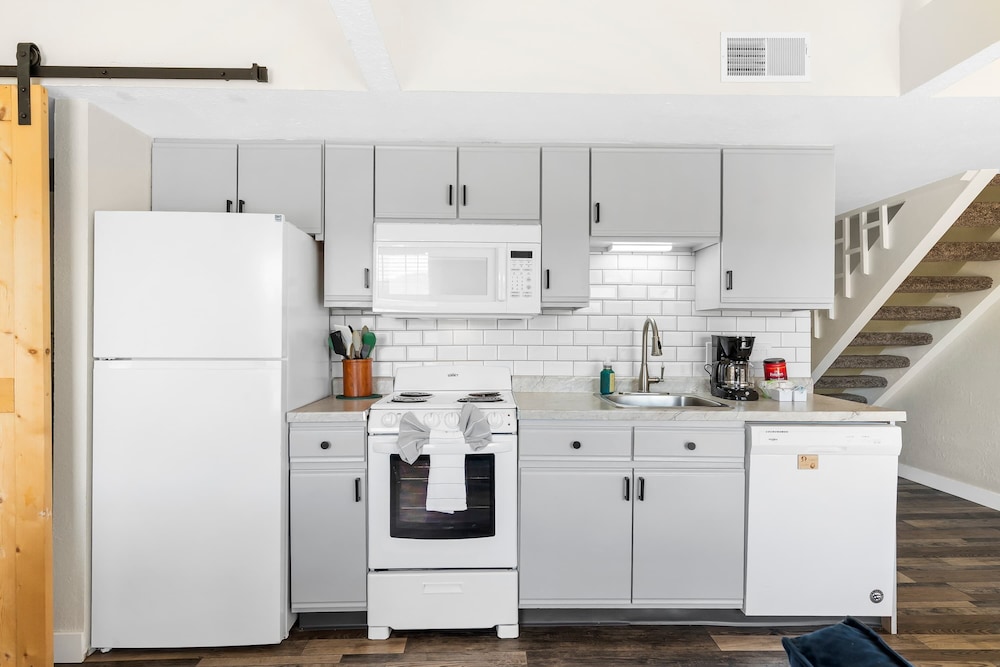 Skyview Getaway 2bdr for 4