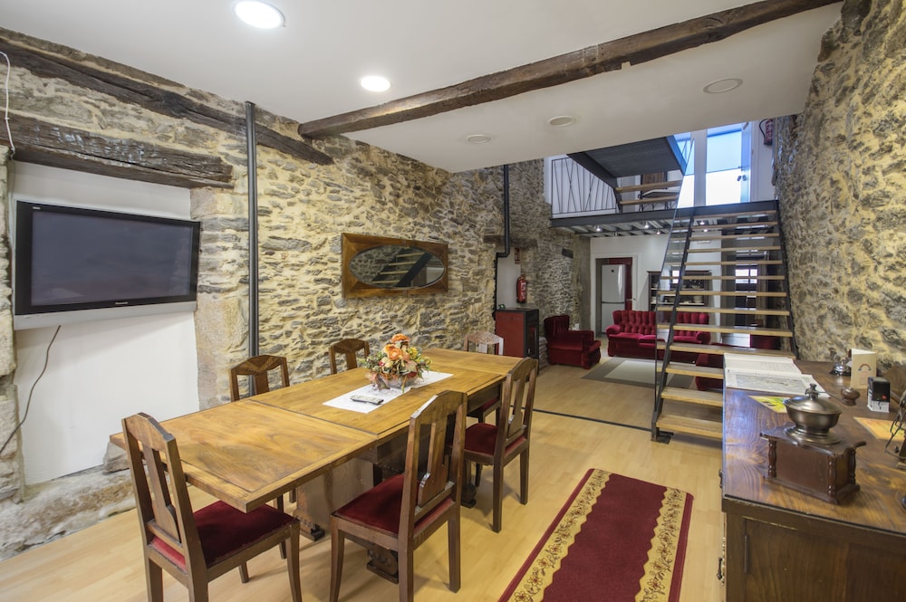Boutique Hostal La Casona De Sarria