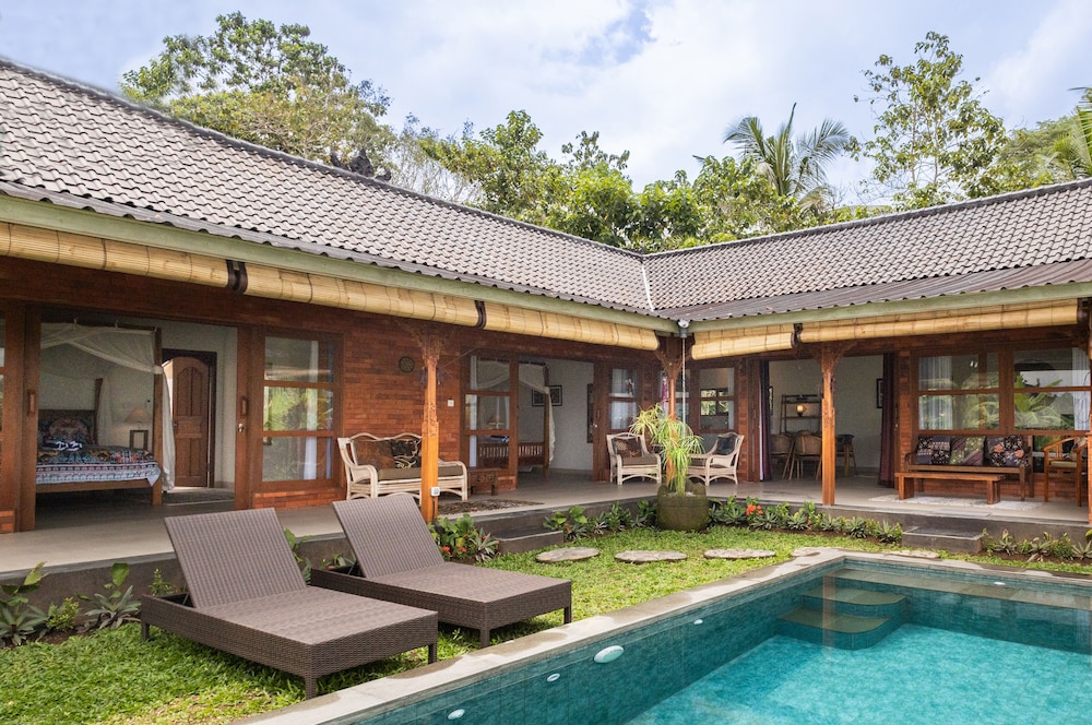 Devi's Place