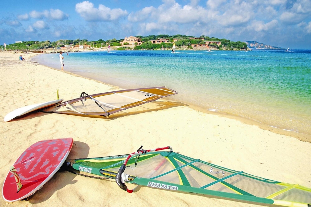 Apartment in Palau Near Surfing Paradise