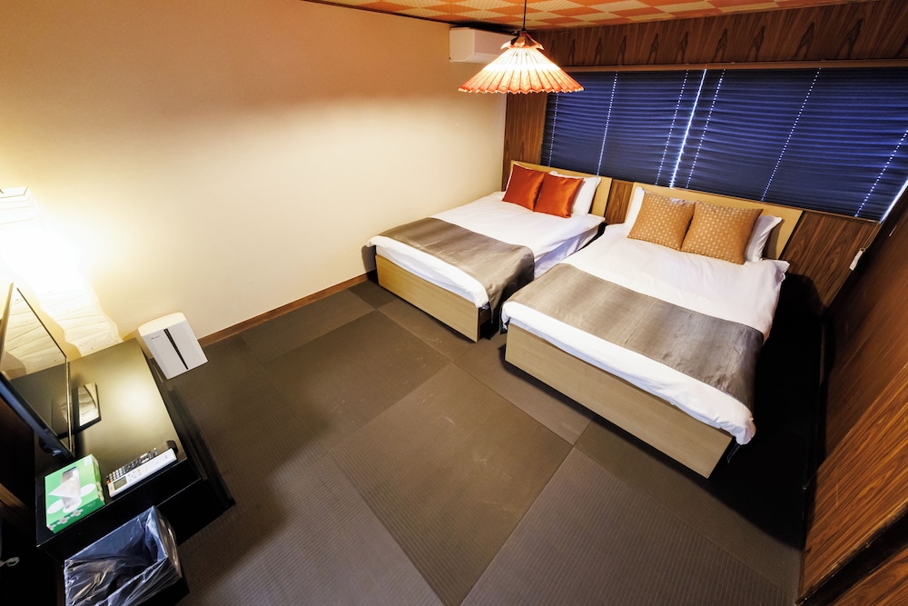 R-Guest Residence Tsurumibashi