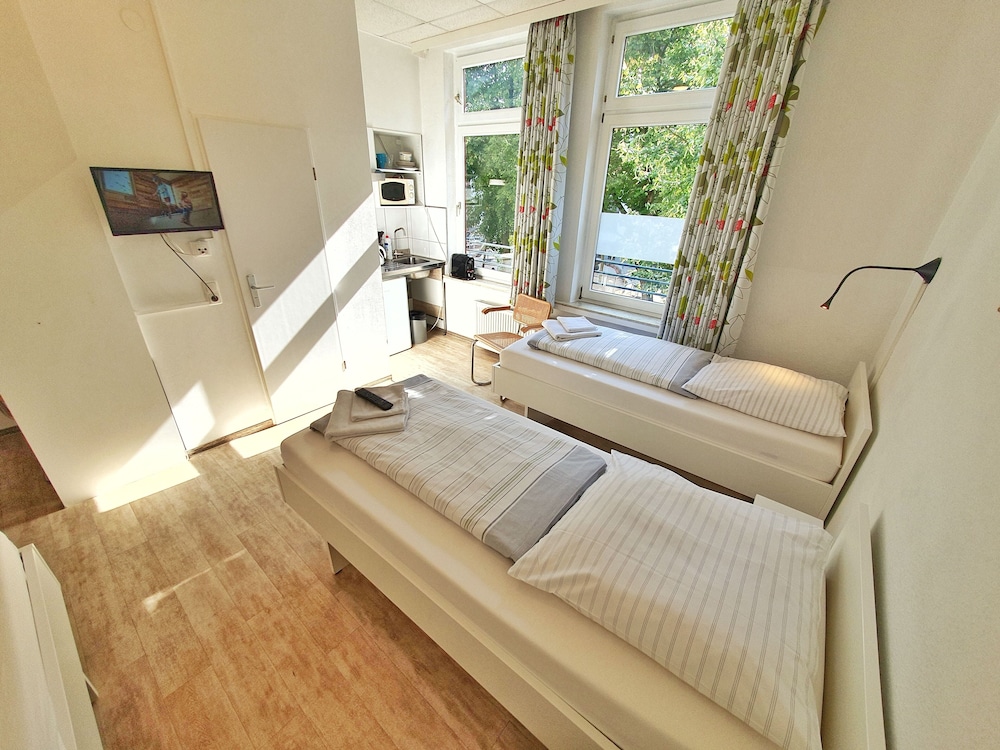 Aparthotel B & L