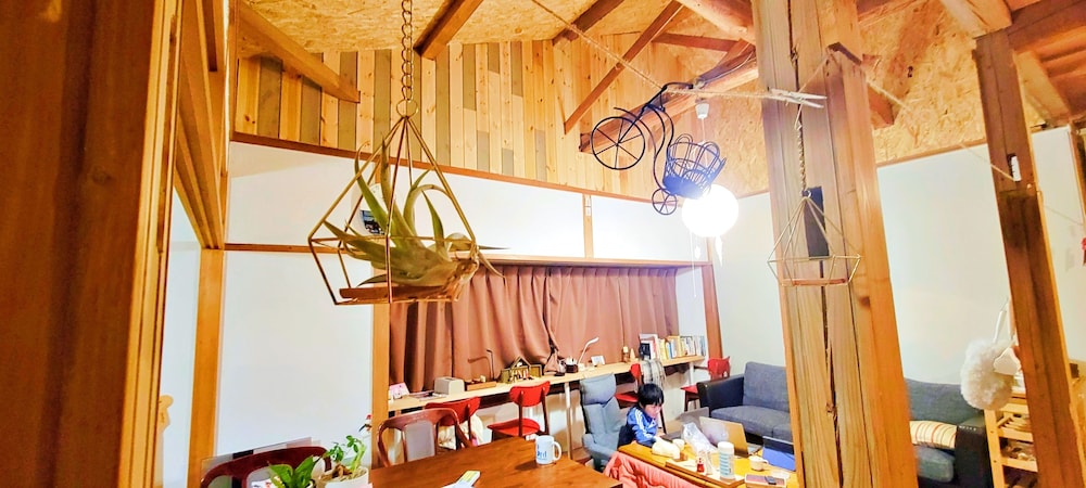 Guesthouse & Sharehouse carima azumik