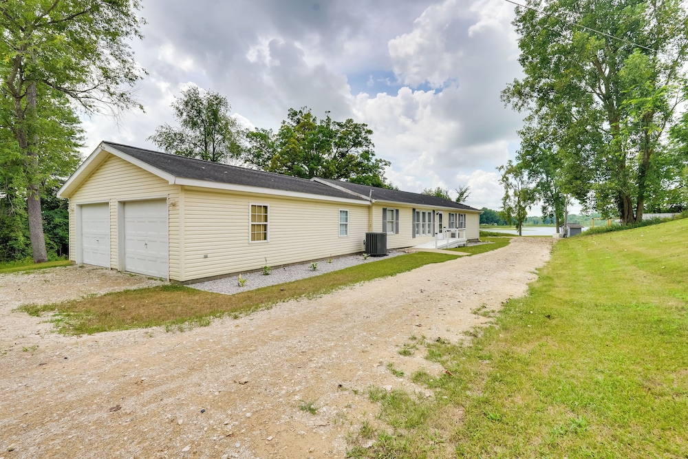 Lakefront Getaway w/ Dock & Yard in Reading!