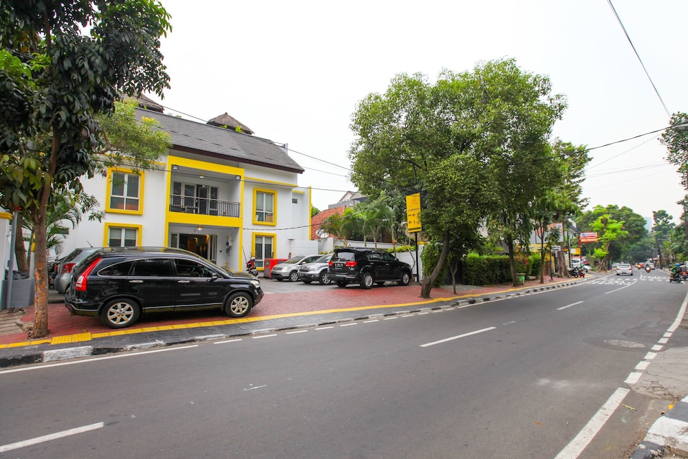Literooms Setiabudi Sudirman