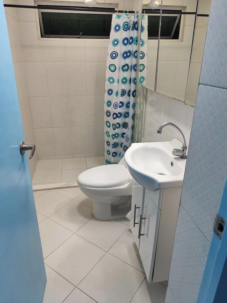 EM3-2G Apartamento de 4 hab Con AA WIFI
