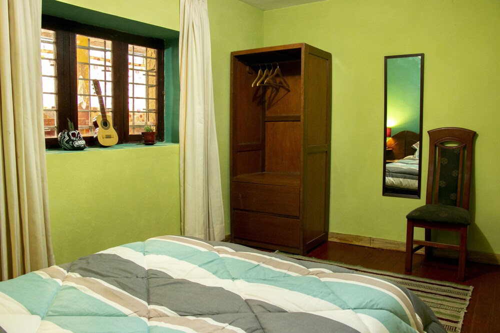 Pakocha House & Lodging
