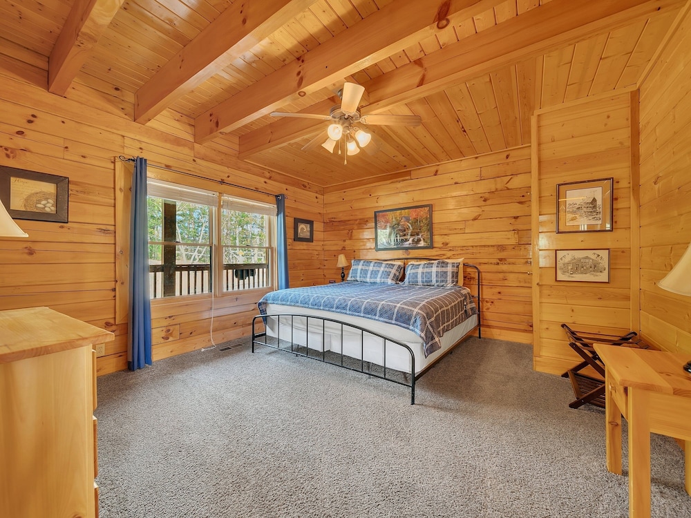 Ern860 - Cozy Bear Overlook 4 Bedroom Cabin