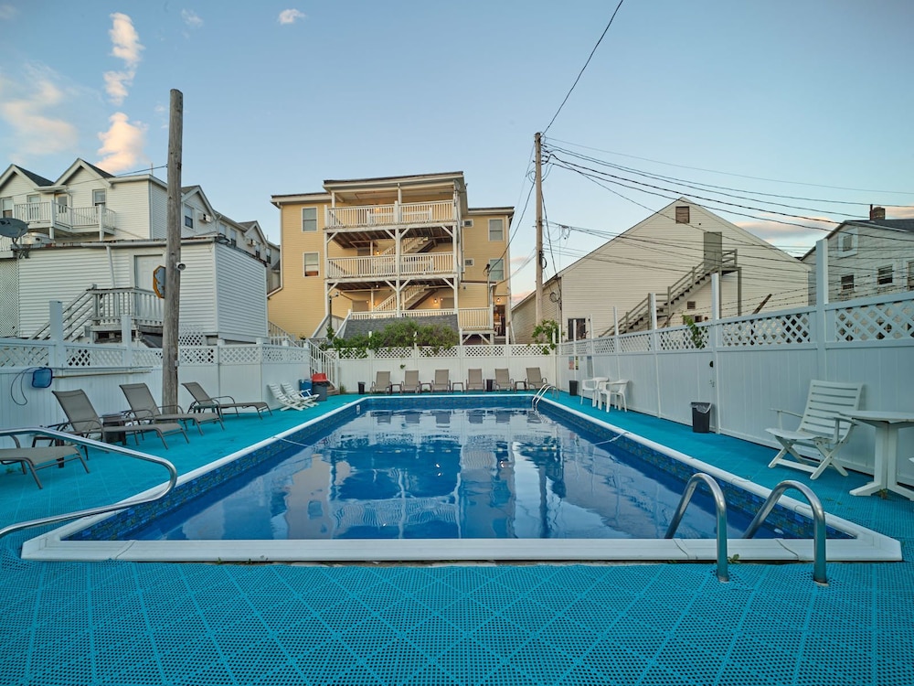 The Hillcrest