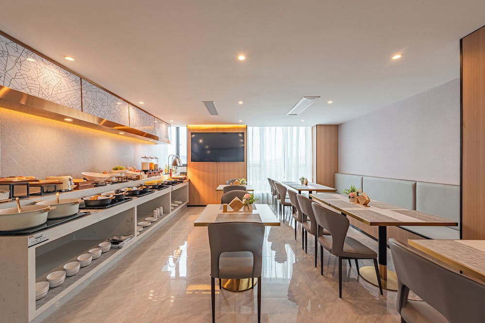 Poltton International Apartment - Guangzhou Knowledge City Wangcun Subway Station