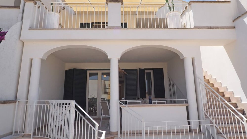 Villa del Mare 2 Three Bedrooms 700 Metres From the Beach