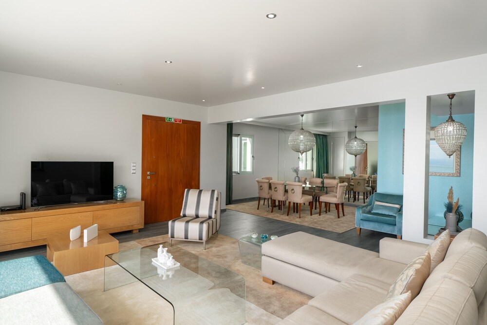 Villa Harmonia by Homie