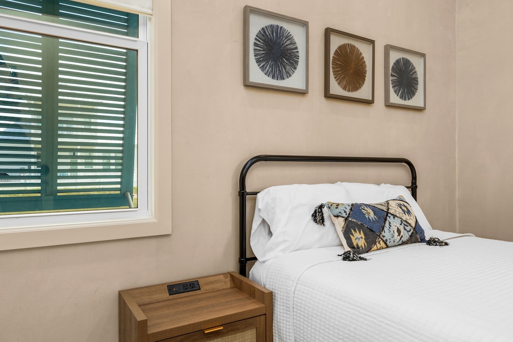 Nomad House At The Shores 3 Bedroom Home