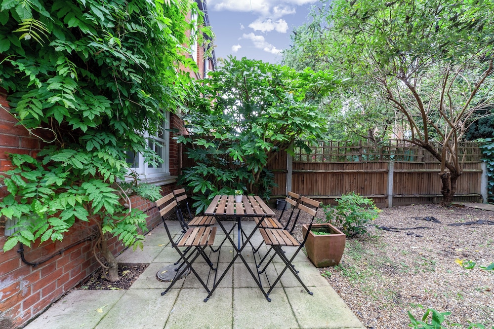 outdoor bbq area