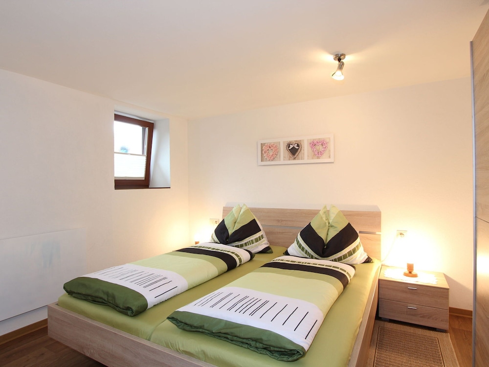 Apartment in Stuhlfelden Near Ski Lift view 2