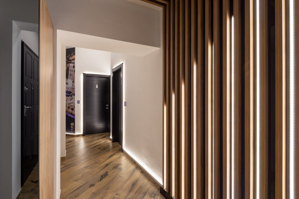 Top Rooms view 4
