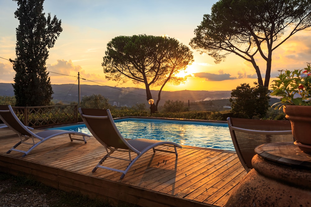 Stefano Resort