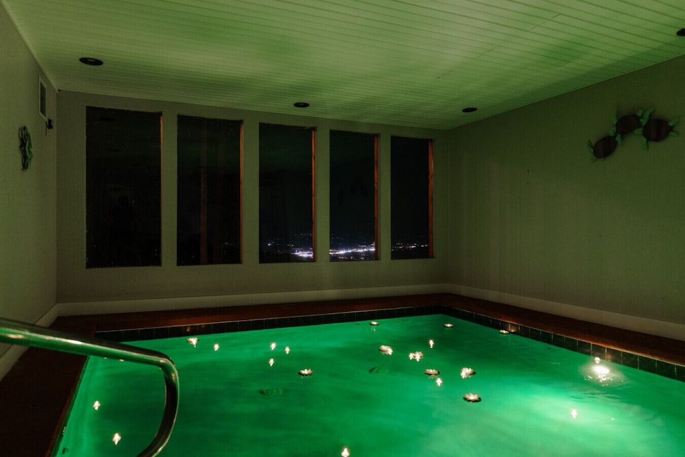 Twin Summit Resort