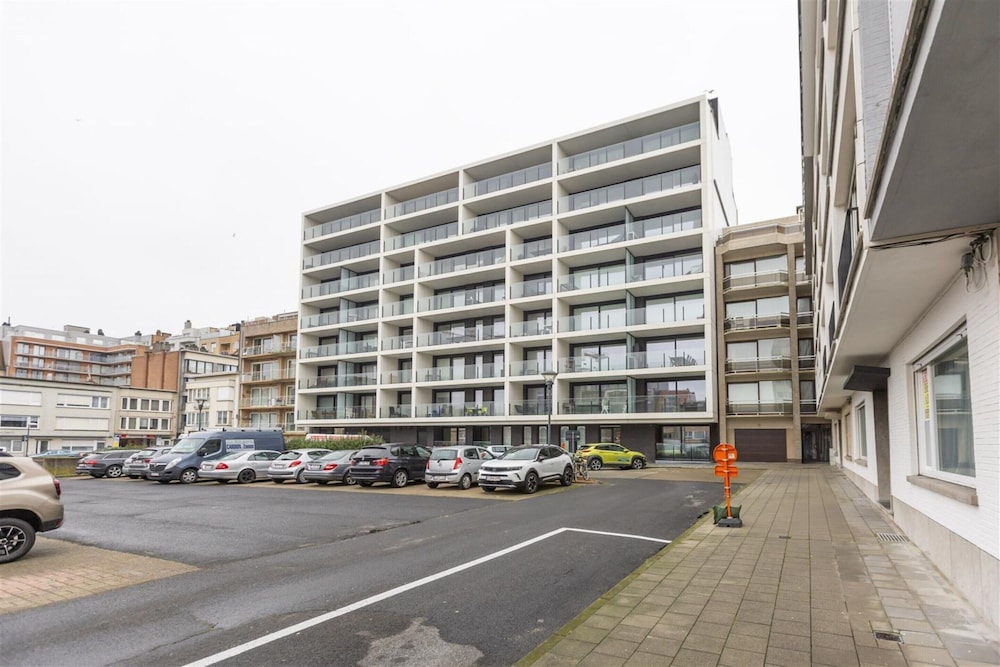 Spacious New-build Apartment With Large Terrace