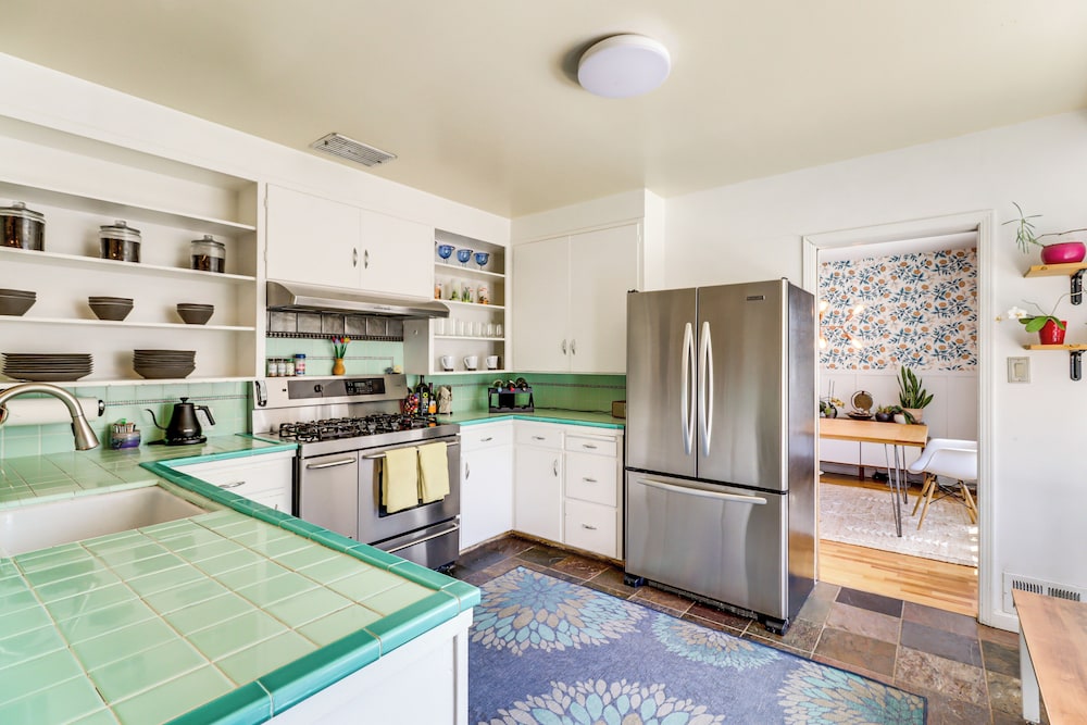 24 Mi to Slopes! Family Reno Home w/ Outdoor Oasis