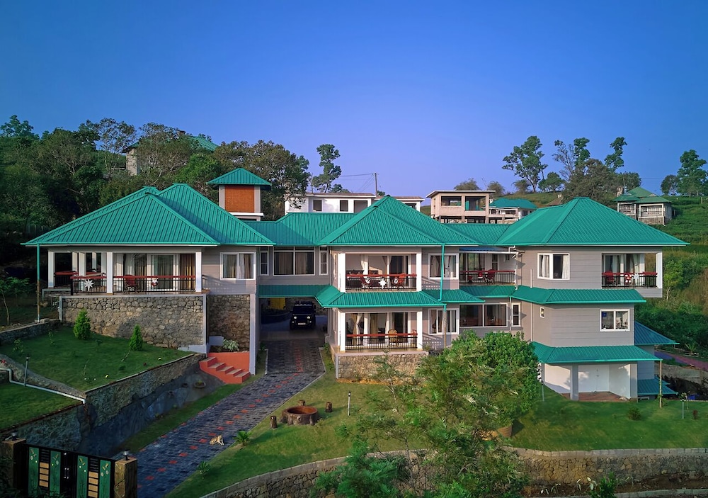Priyas Villa Vagamon by VOYE HOMES