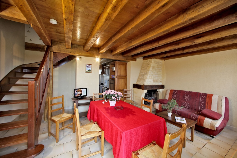 Combas Village De Gites