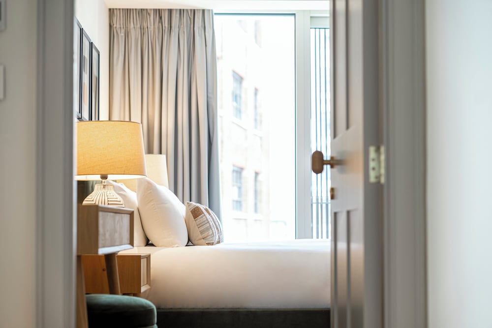 Luxury flats near Big Ben and London Eye