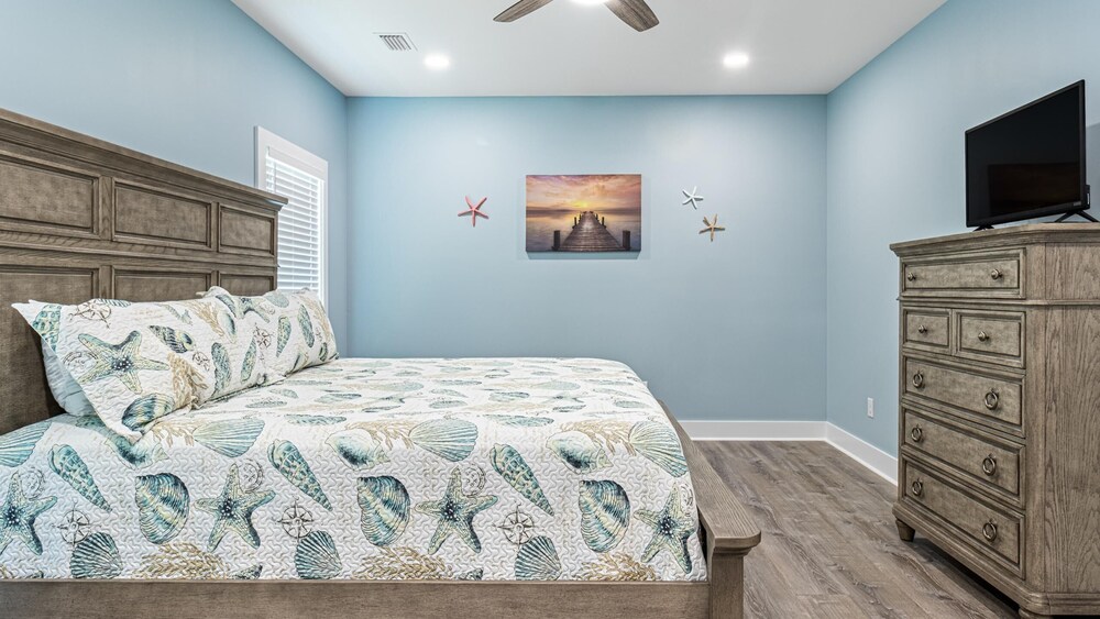 Dreezy's Hideaway by Southern Vacation Rentals