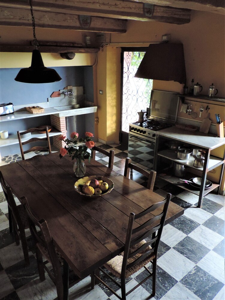 Peralta Tuscany